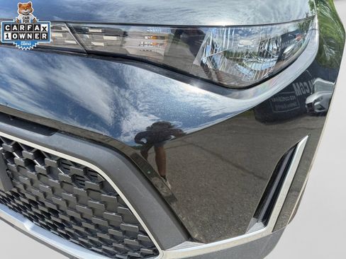 Certified 2025 Kia Soul LX w/ LX Technology Package FWD image 22