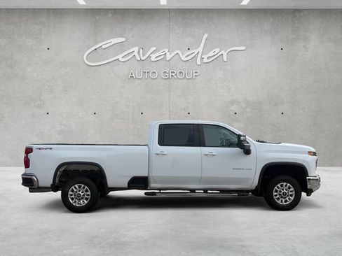 Used 2024 Chevrolet Silverado 2500 LT AWD/4WD image 17