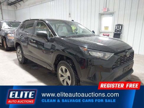 Used 2022 Toyota RAV4 LE image 1