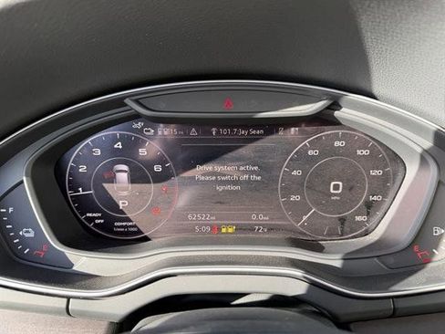 Used 2020 Audi Q5 e Prestige w/ Prestige Package image 29