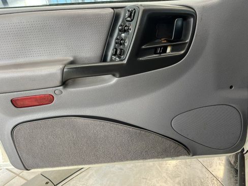 Used 1998 Jeep Grand Cherokee Laredo image 12