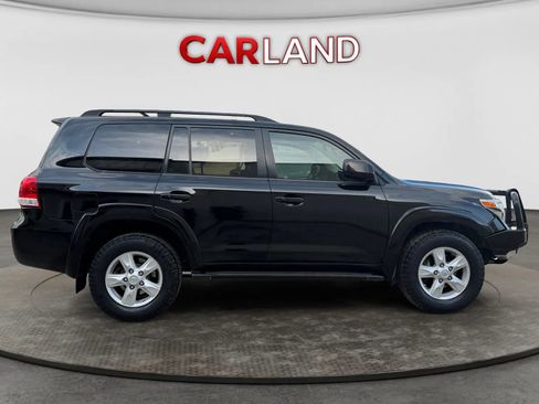 Used 2011 Toyota Land Cruiser w/ Upgrade Pkg AWD/4WD image 6