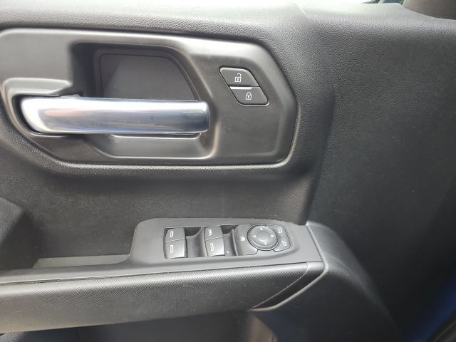 Used 2022 Chevrolet Silverado 1500 Custom AWD/4WD image 26