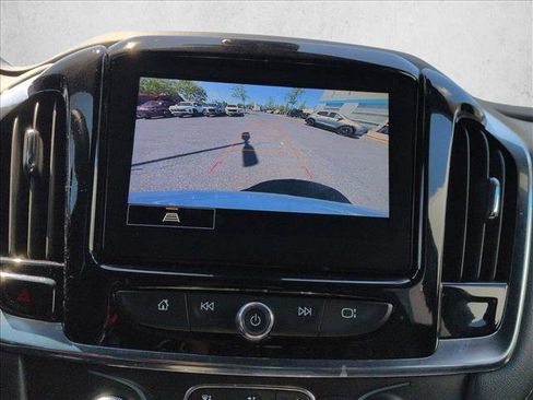 Used 2023 Chevrolet Traverse LT AWD/4WD image 13
