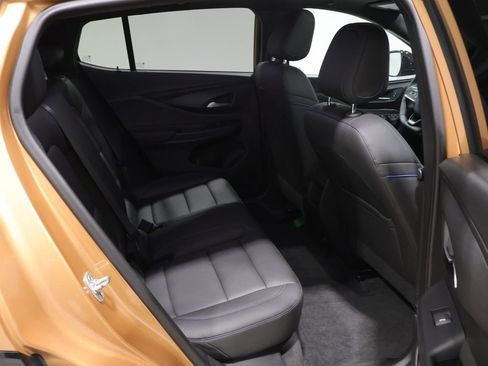 Used 2024 Buick Envista Sport Touring w/ Convenience I Package FWD image 21