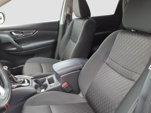 Used 2020 Nissan Rogue SV AWD/4WD image 11