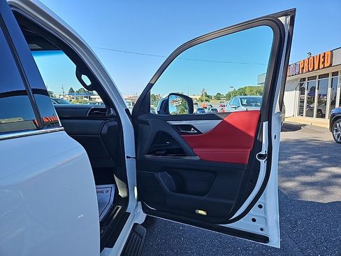 Used 2022 Lexus LX 600 F Sport image 51