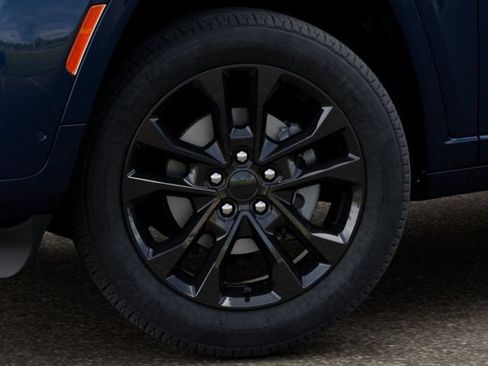 New 2026 Jeep Grand Cherokee L Limited AWD/4WD image 8
