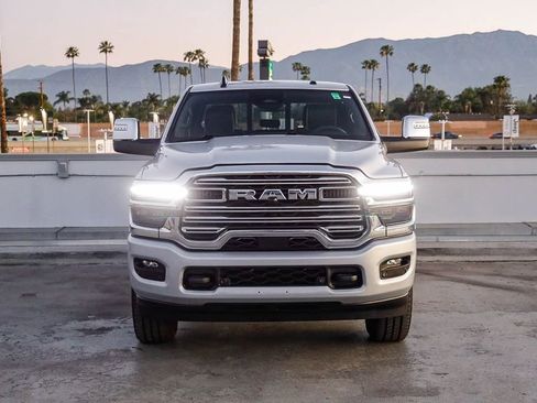 Used 2026 RAM 2500 Laramie AWD/4WD image 3