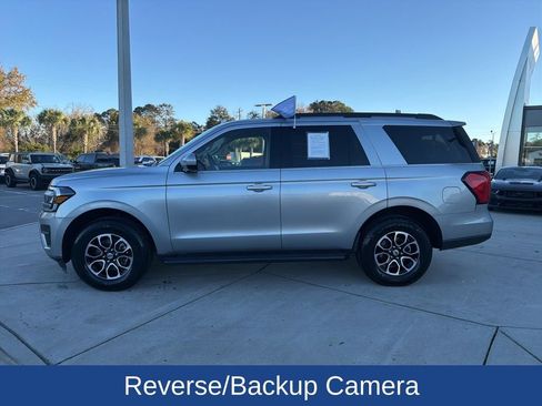 Certified 2024 Ford Expedition XLT image 4