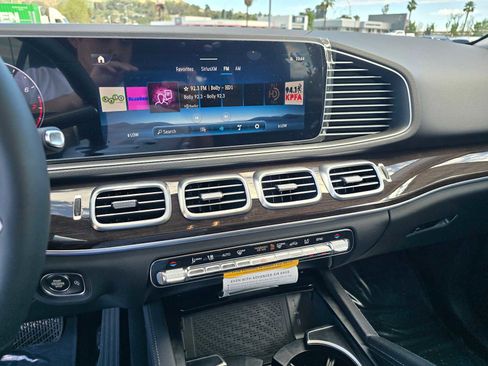 New 2026 Mercedes-Benz GLE 450 4MATIC image 28