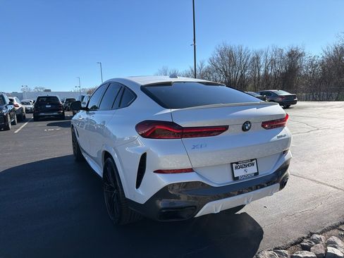 Used 2022 BMW X6 xDrive40i w/ M Sport Package image 3