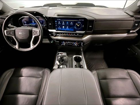 Used 2023 Chevrolet Silverado 1500 LT Trail Boss w/ LT Trail Boss Premium Package AWD/4WD image 17