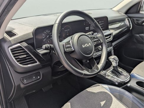 Certified 2024 Kia Seltos S FWD image 9
