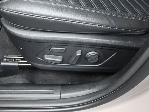 Certified 2024 Kia Sorento SX Prestige image 13