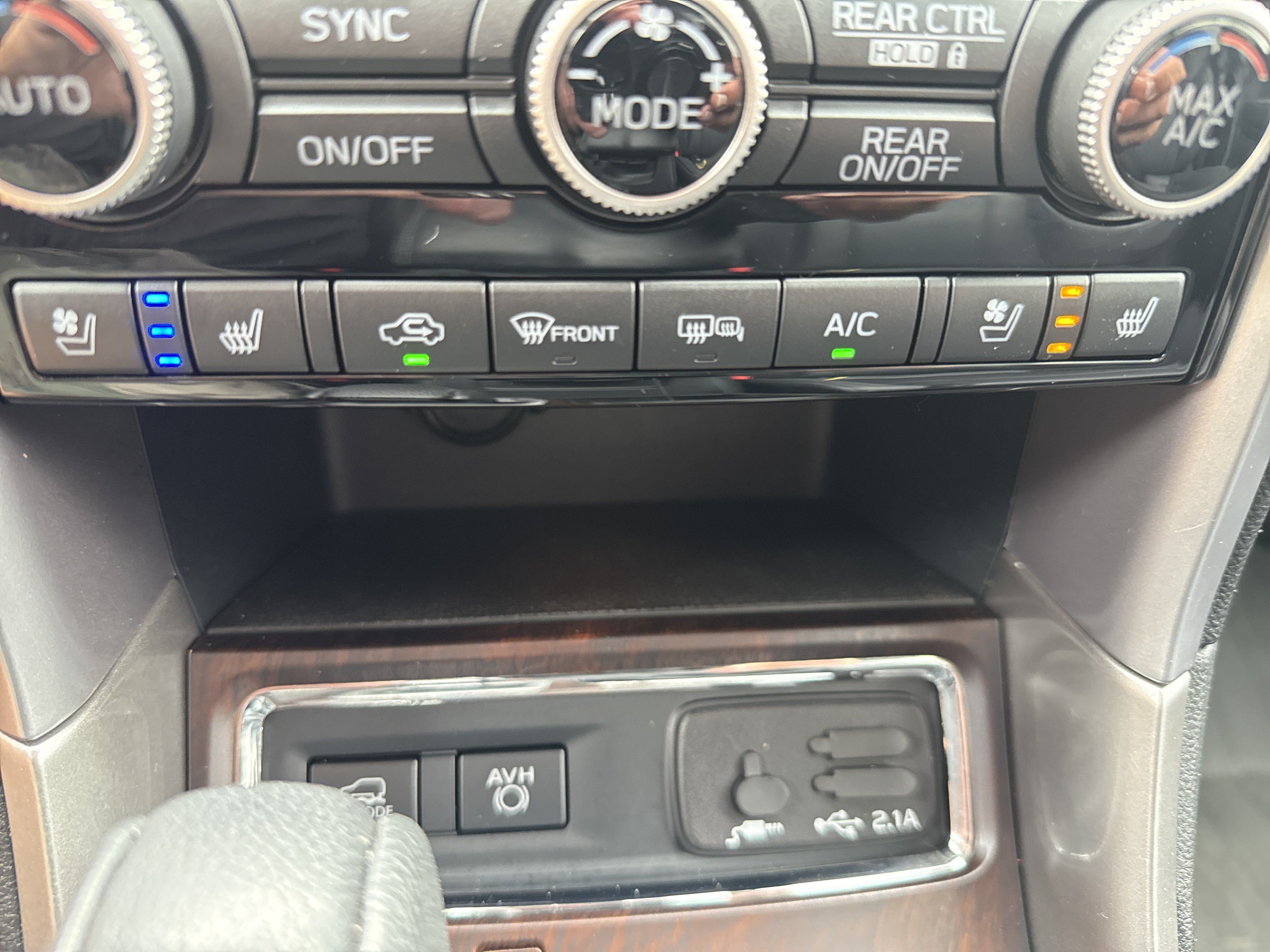 Used 2022 Subaru Ascent Touring w/ Popular Package #2A AWD/4WD image 26