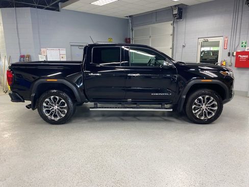 Used 2023 GMC Canyon Denali AWD/4WD image 8