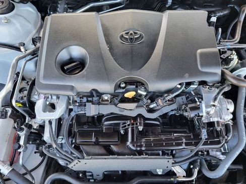 Used 2022 Toyota Camry SE FWD image 28