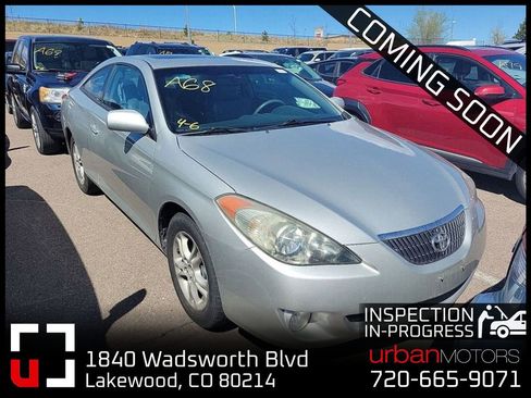 Used 2004 Toyota Solara SE image 1
