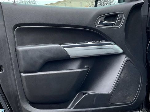 Used 2016 Chevrolet Colorado LT w/ Midnight Edition image 26