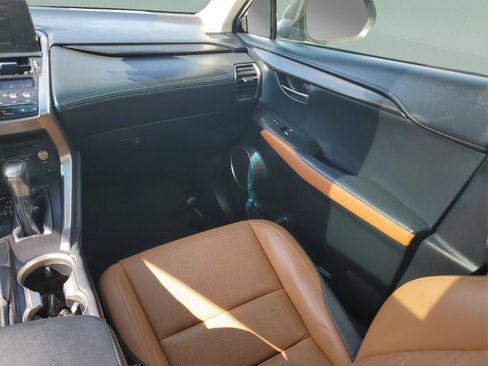 Used 2018 Lexus NX 300 FWD image 14