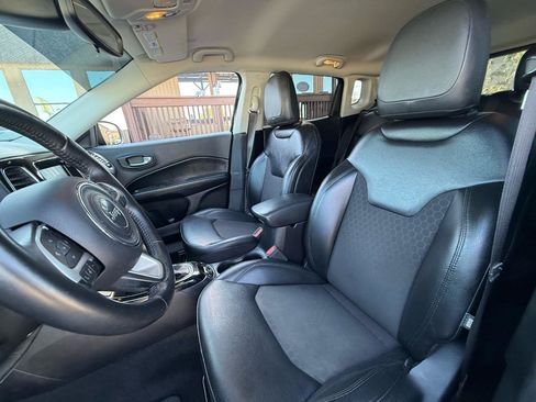 Used 2020 Jeep Compass Latitude FWD image 15