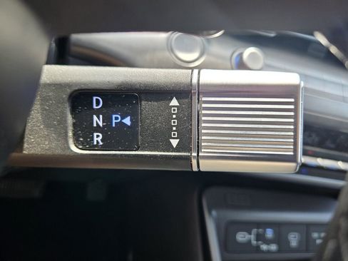 Certified 2024 Hyundai Kona SEL FWD image 17