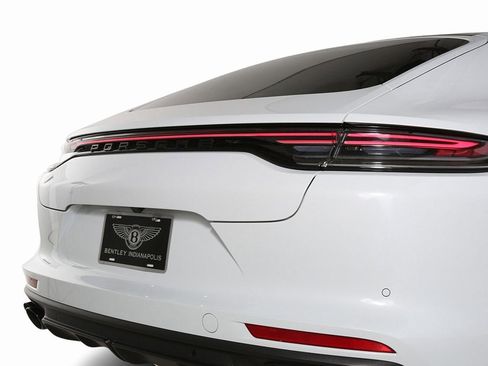 Used 2023 Porsche Panamera 4 Platinum Edition w/ Assistance Package image 9