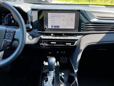 Certified 2025 Toyota Camry LE FWD image 18