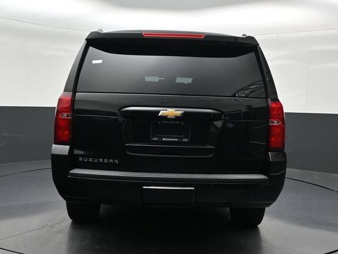 Used 2019 Chevrolet Suburban LT AWD/4WD image 4