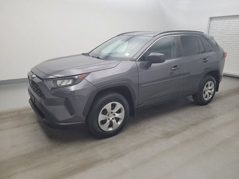 Used 2021 Toyota RAV4 LE image 2