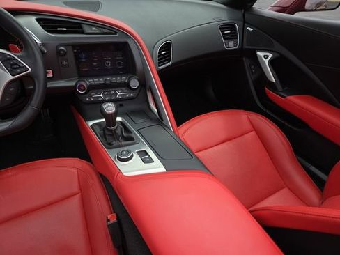 Used 2019 Chevrolet Corvette Stingray Convertible w/ 2LT Preferred Equipment Group RWD image 28