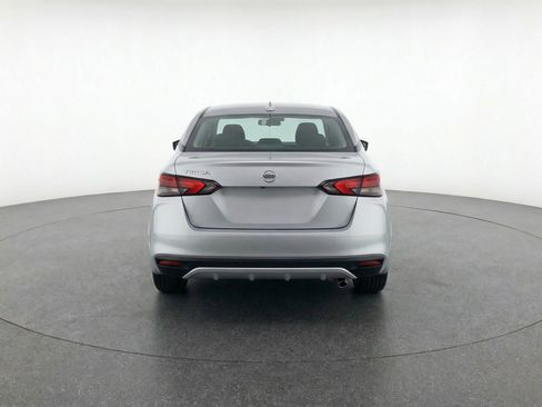 Used 2025 Nissan Versa SV FWD image 7