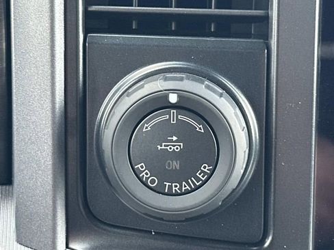 New 2025 Ford F150 Lariat w/ Equipment Group 501A Mid image 27