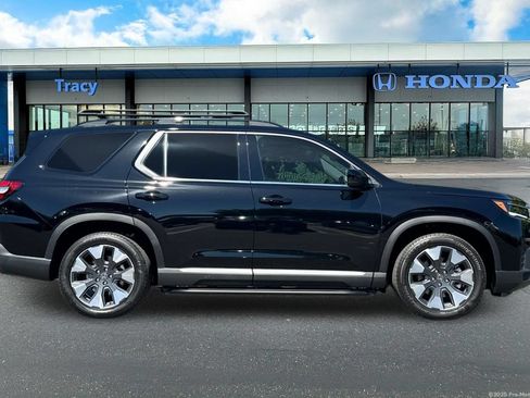 New 2026 Honda Pilot Elite image 4