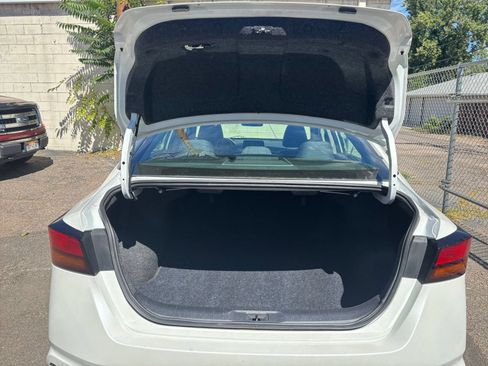 Used 2025 Nissan Altima 2.5 SV FWD image 28