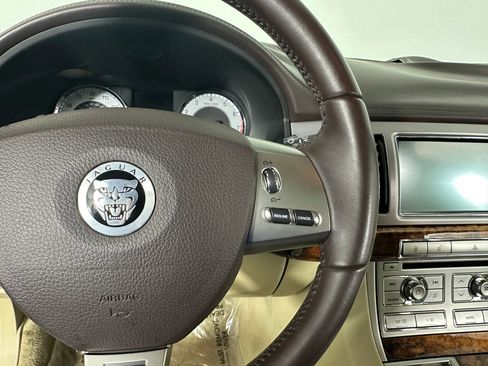 Used 2009 Jaguar XF Premium image 37