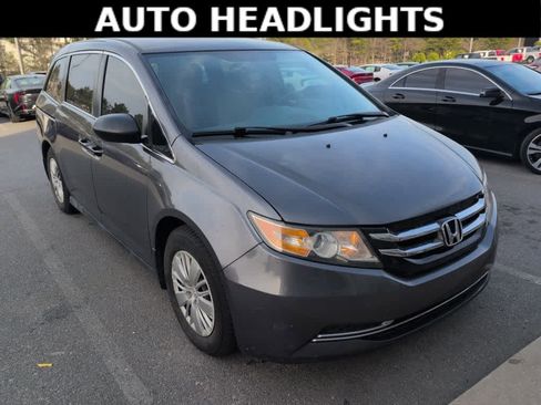 Used 2016 Honda Odyssey LX image 3