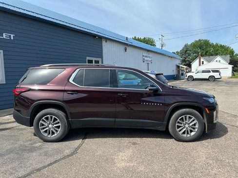 Used 2023 Chevrolet Traverse LT AWD/4WD image 3