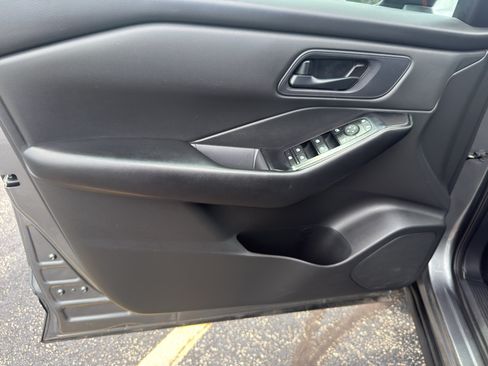 Certified 2024 Nissan Rogue S AWD/4WD image 13