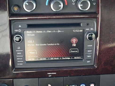 Used 2018 GMC Savana 2500 LS image 30