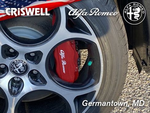 New 2024 Alfa Romeo Tonale Veloce image 13