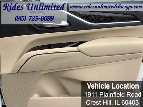Used 2021 Cadillac Escalade Premium Luxury w/ Performance Package AWD/4WD image 37
