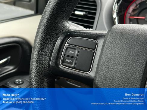Used 2019 Dodge Grand Caravan SE FWD image 29