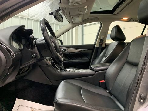Used 2016 INFINITI Q50 Premium w/ 2.0T Premium Plus Package image 4