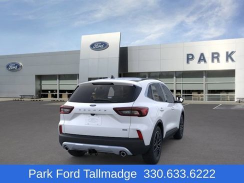 New 2025 Ford Escape SE w/ PHEV Premium Package FWD image 8