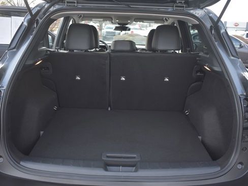 Used 2025 Nissan Kicks SR image 17