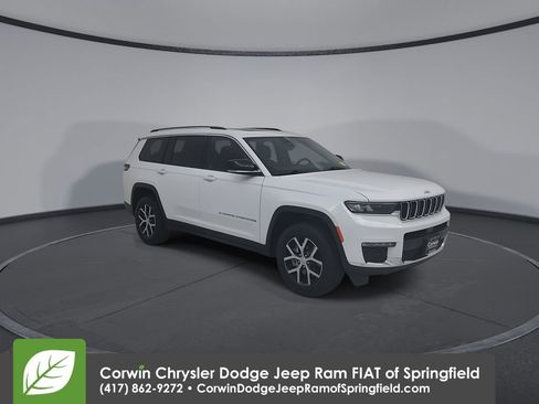 Used 2023 Jeep Grand Cherokee L Limited image 3