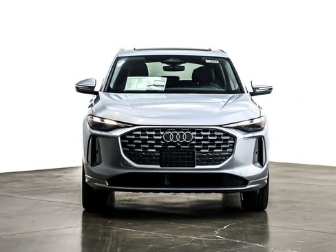 New 2025 Audi Q5 Premium image 2