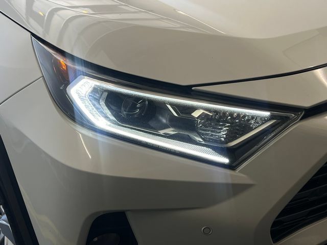 Used 2021 Toyota RAV4 Limited AWD/4WD image 14